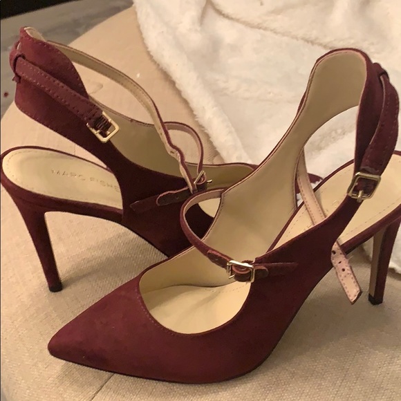 Shoes - Picture 7 of 8